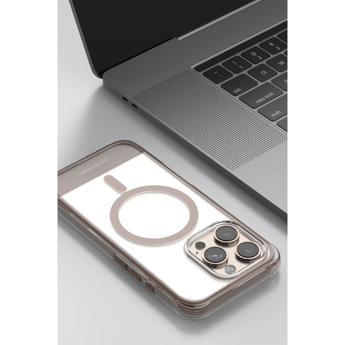 Onegif Apple iPhone 16 Pro Hulk Magsafe Kapak - Siyah