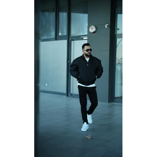 Biyeli Bommer Mont Siyah