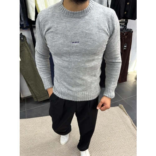 Nakışlı Triko Gri