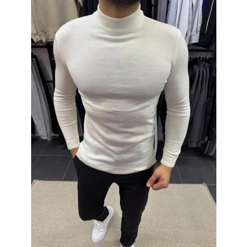 Yarım Boğazlı Triko Ekru