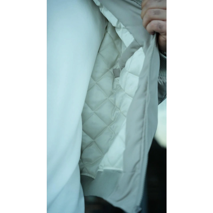 Biyeli Bommer Mont Bej