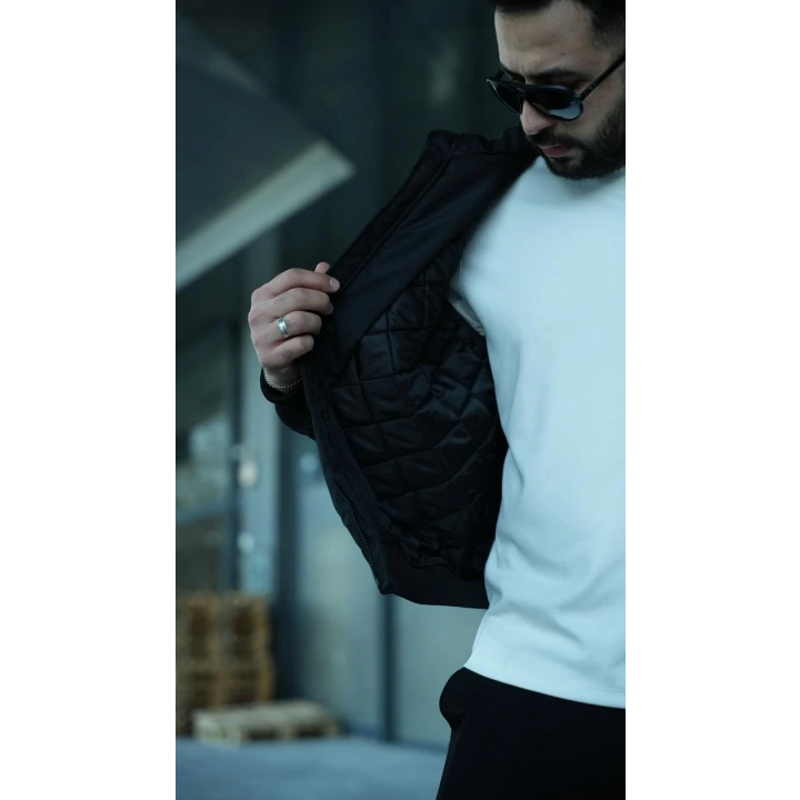 Biyeli Bommer Mont Siyah