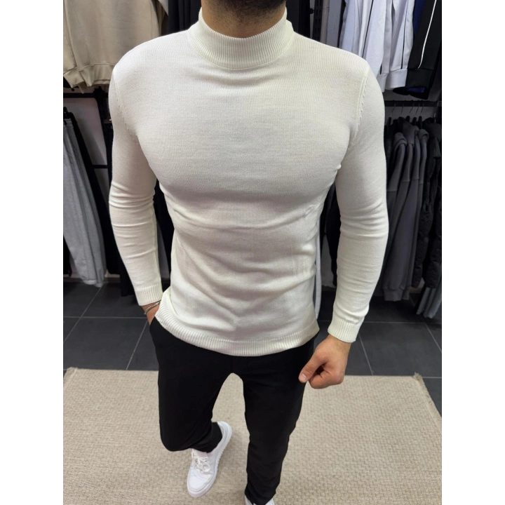 Yarım Boğazlı Triko Ekru