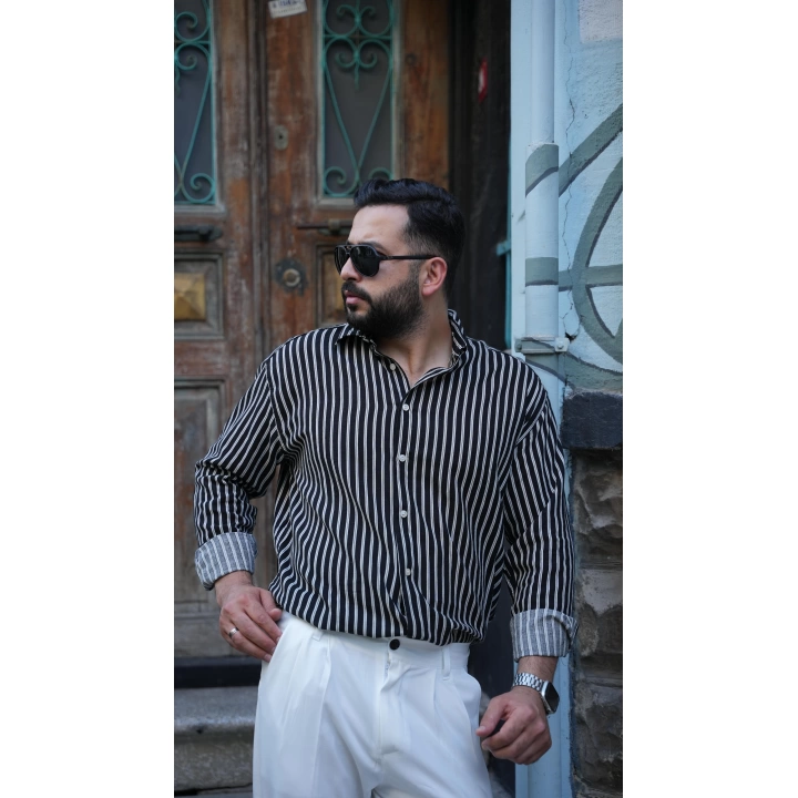 Siyah Beyaz Çizgili Oversize Gömlek