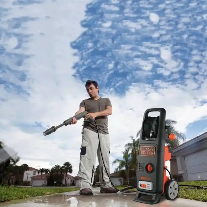 Black Decker BXPW1700E Yıkama Makinesi 130 Bar