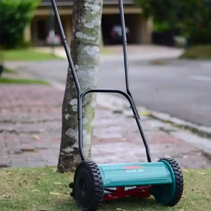 Bosch AHM 30 Mekanik Çim Biçme Makinesi