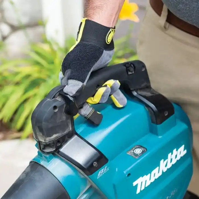 Makita DUB363ZV Solo Akülü Yaprak Üfleme Toplama Makinesi