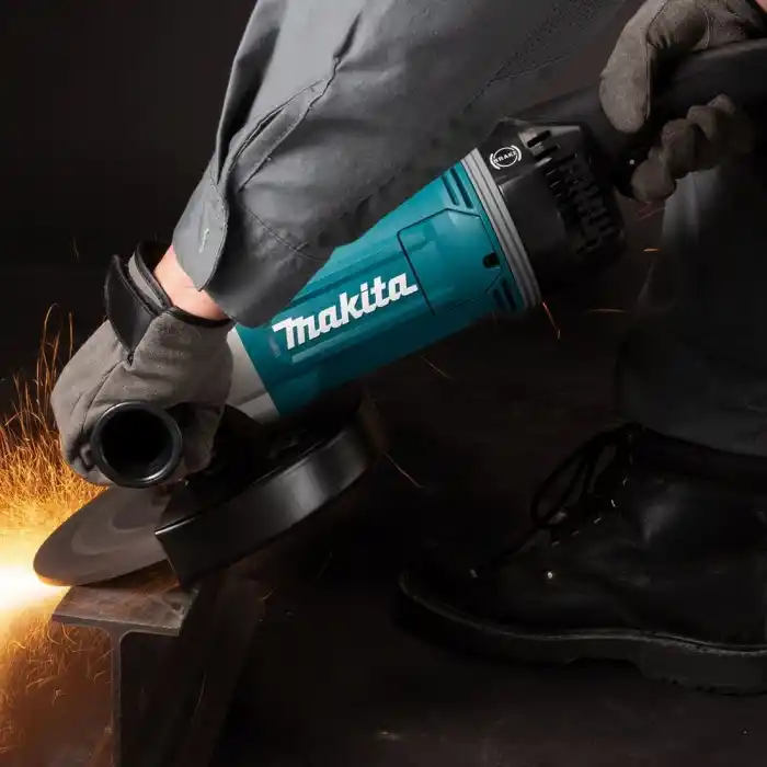 Makita GA9070 Büyük Taşlama Makinesi 230 mm