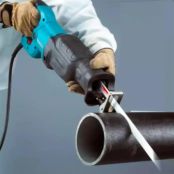 Makita M4501KB Tilki Kuyruğu Kılıç Testere