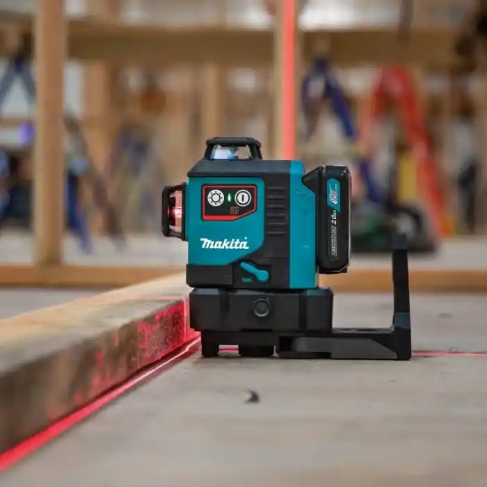 Makita SK700D Solo Akülü 3x360 Kırmızı Multi Line Hizalama Lazeri