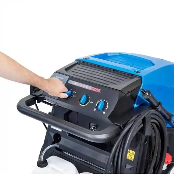 Nilfisk MH 4M-200/960 FA EU Sıcak Soğuk 200 Bar Basınçlı Yıkama Makinesi