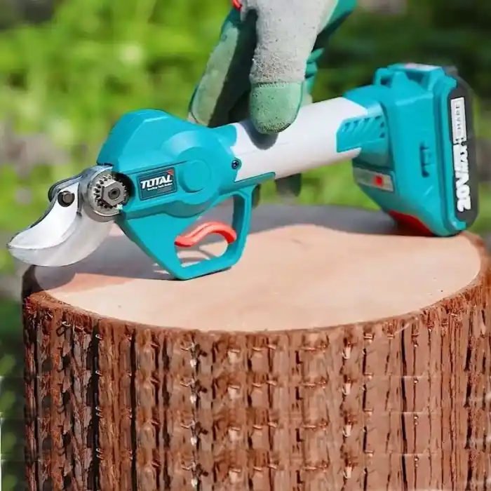 Total TSSLI203082 Akülü Dal Budama Makası