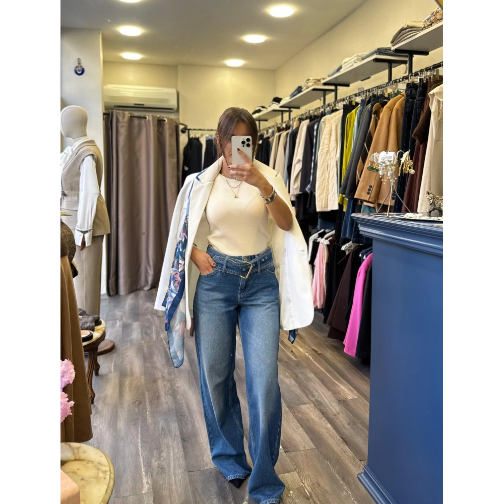 Beli Kemer Detay Bol Paça Kadın Jean