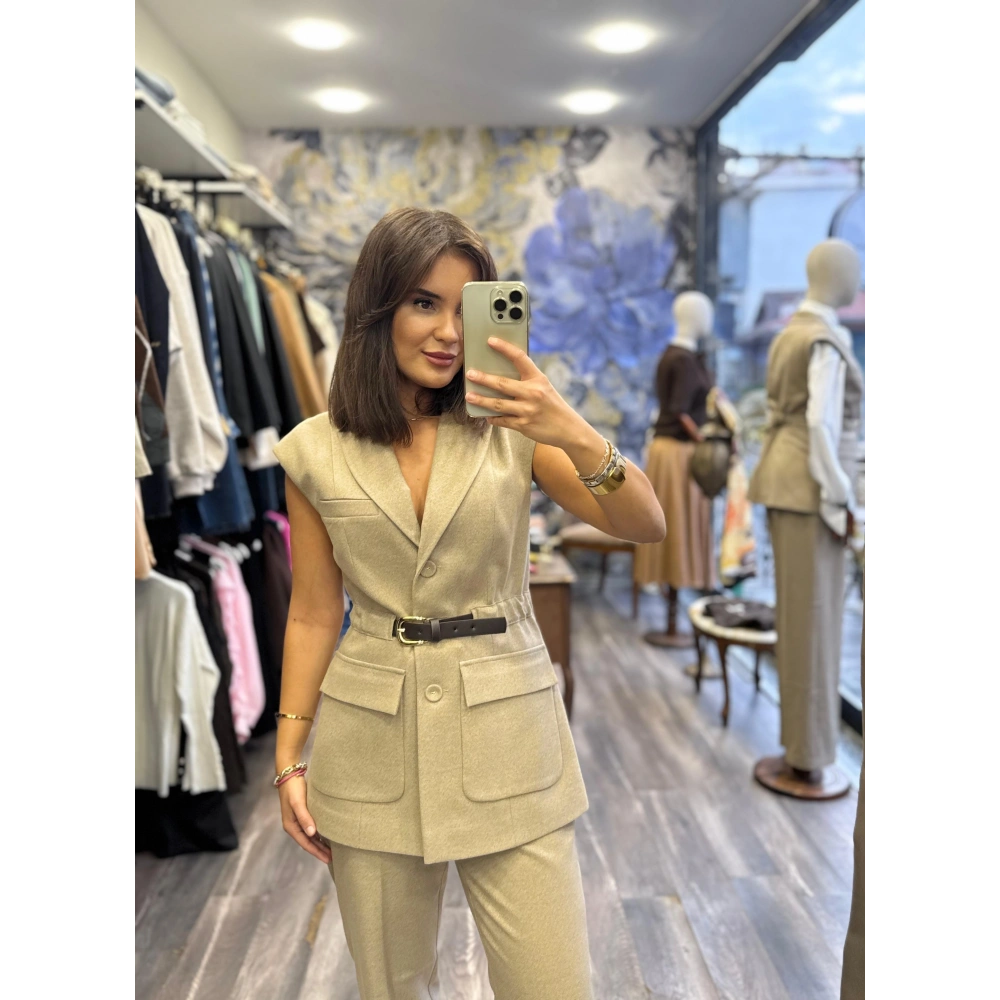 Beli Kemerli Pamuklu Yelek Pantolon Takım - Bej