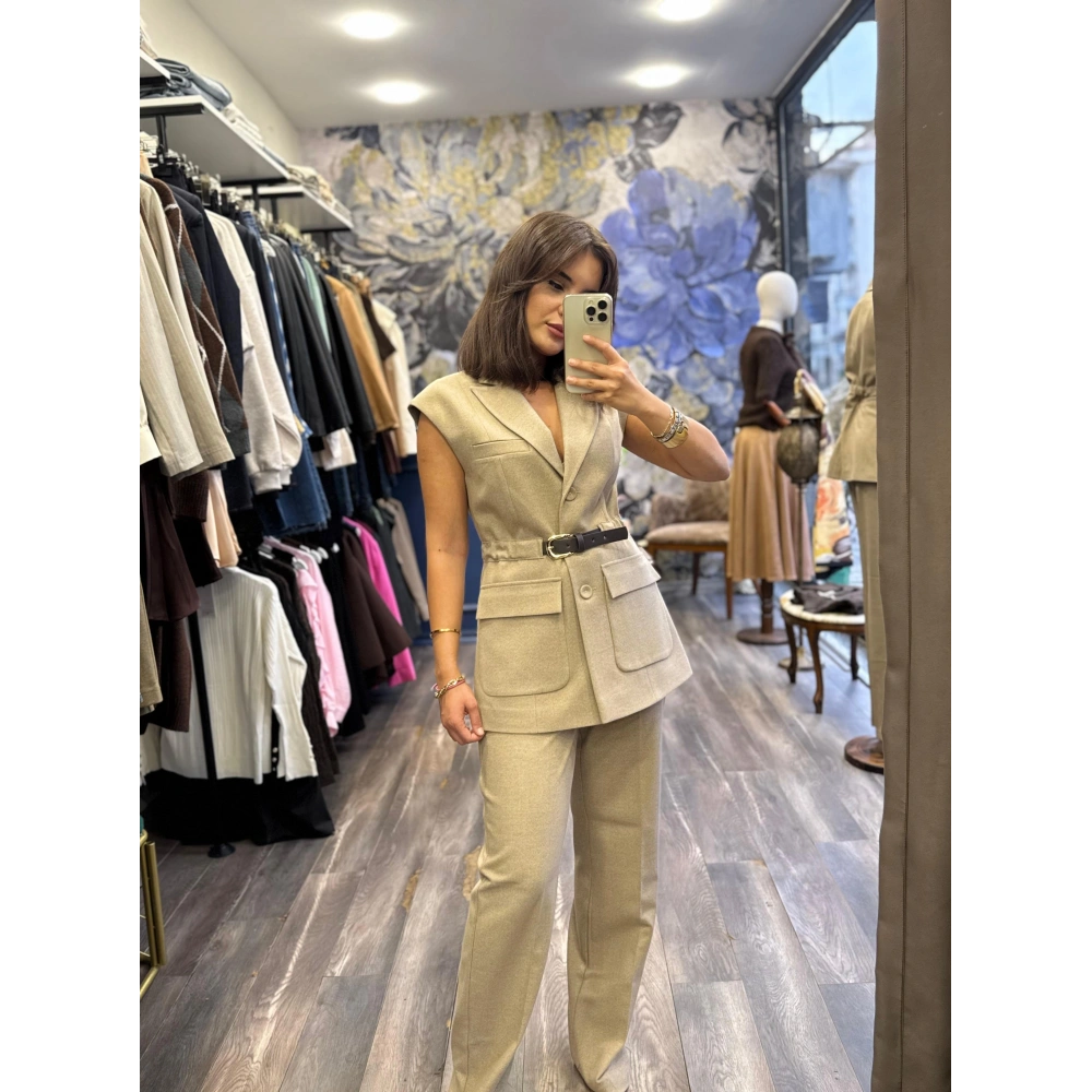 Beli Kemerli Pamuklu Yelek Pantolon Takım - Bej