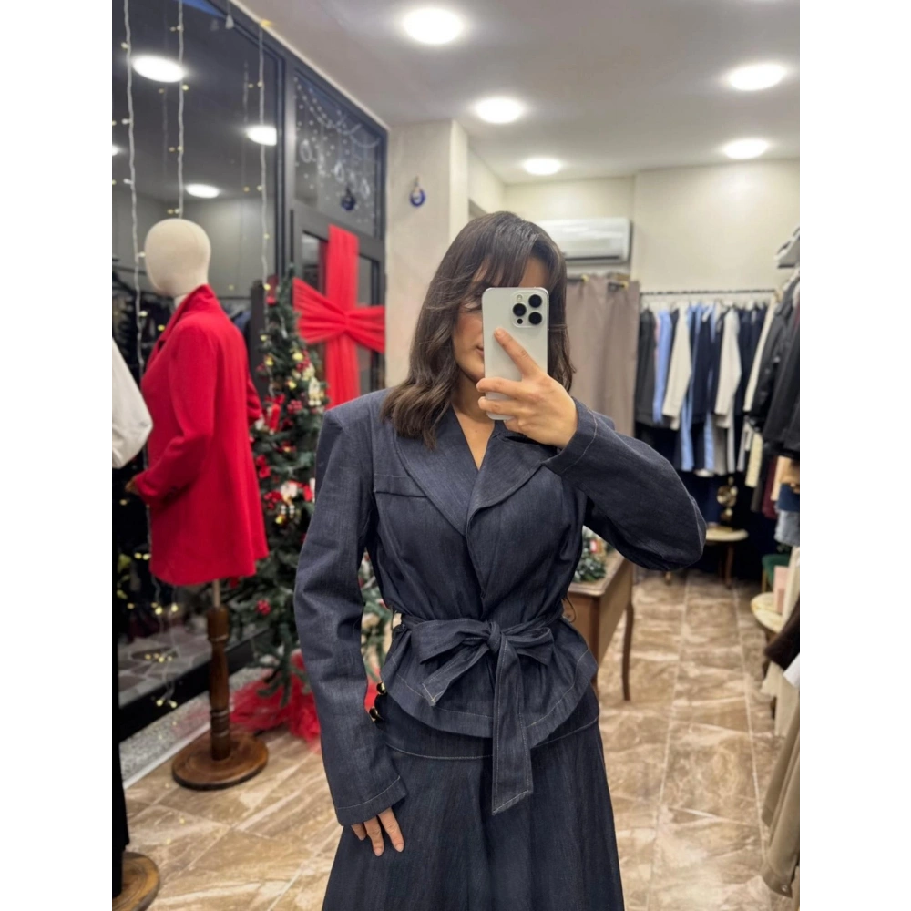 Vatkalı Bağlama Detaylı Kısa Kot Ceket