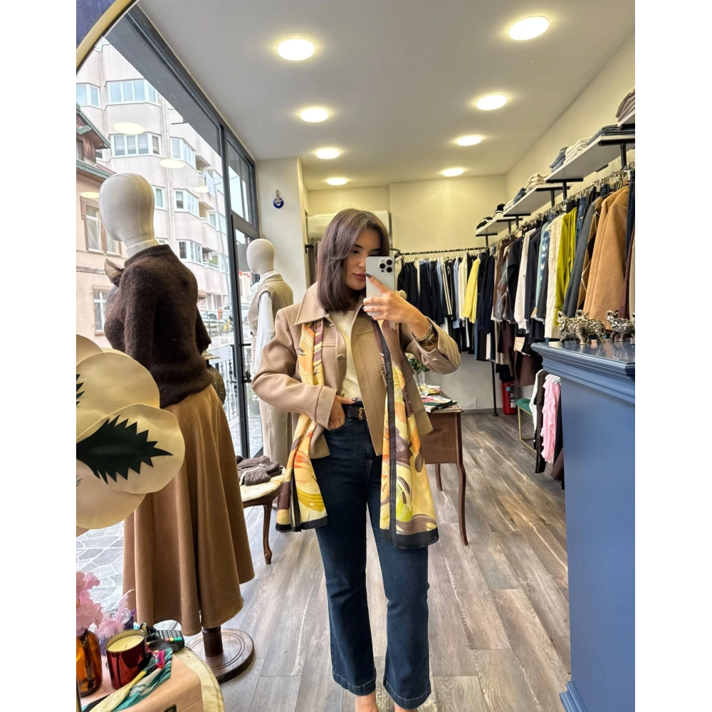 İçi Astarlı Düğmeli Kısa Kaban - Vizon