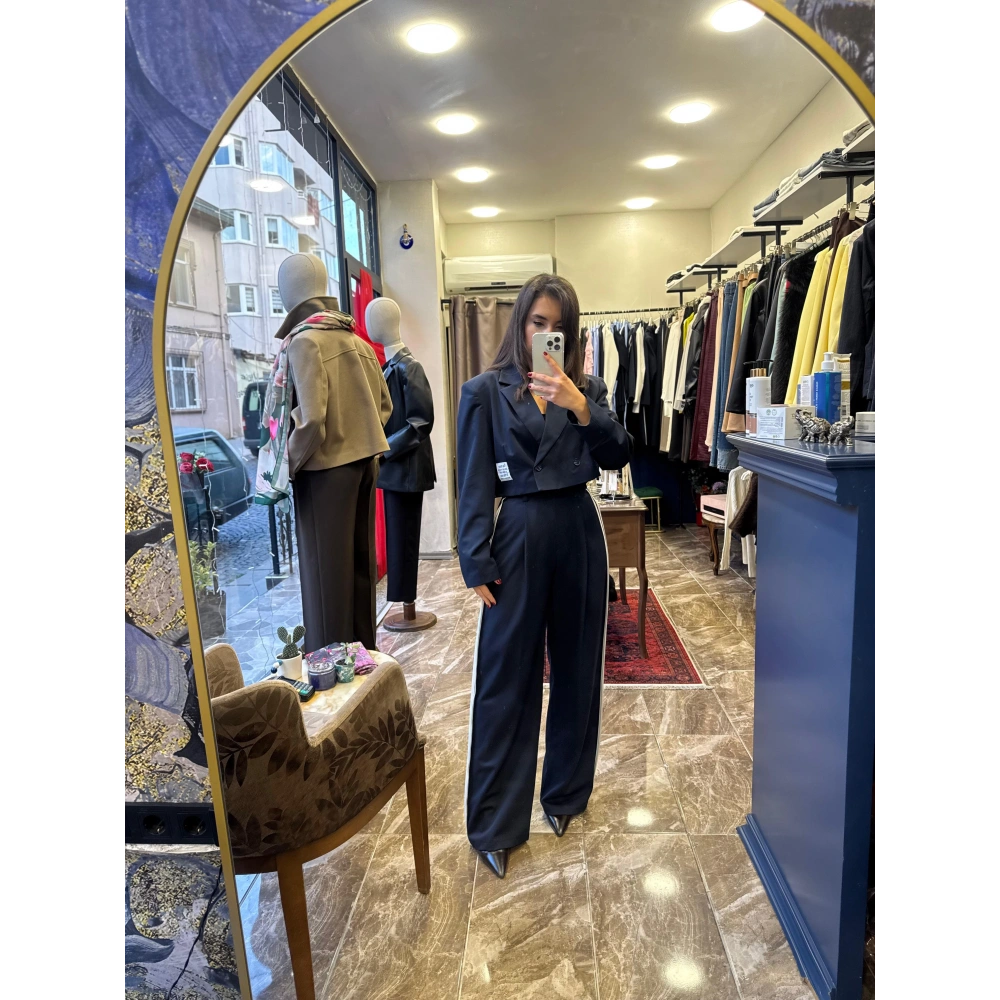 Kenarı Çizgili Beli Lastikli Pantolon - Lacivert