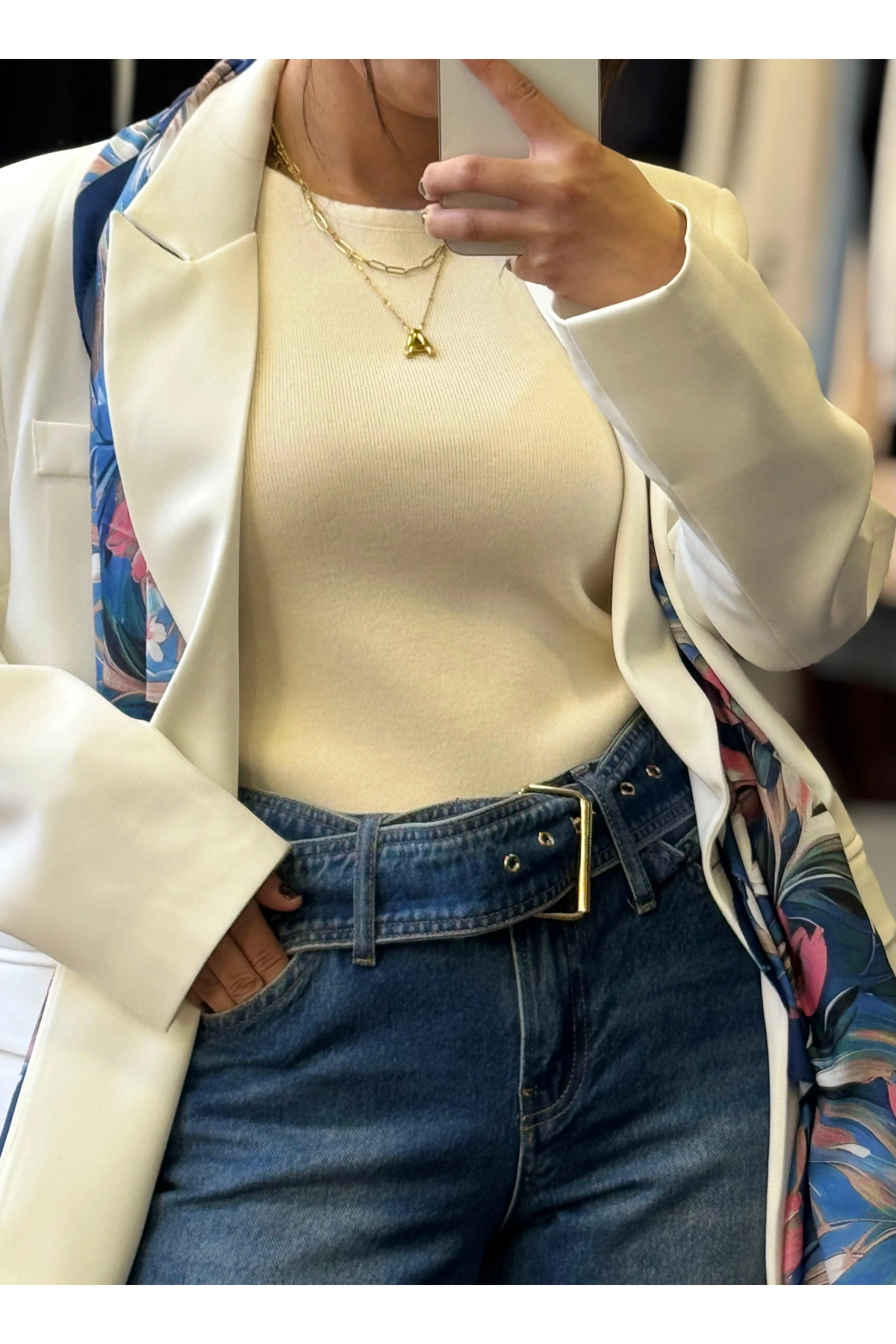 Beli Kemer Detay Bol Paça Kadın Jean