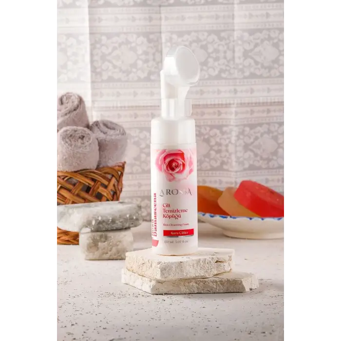 La Rossa Gül Cilt Fırçalı Temizleme Köpüğü 150 Ml