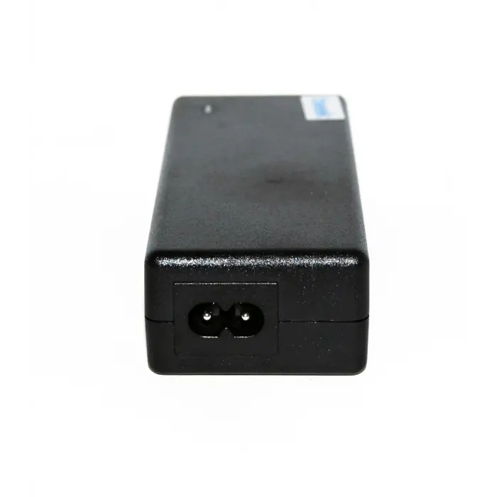 Beek PoE Injector, 10/100TX, IEEE 802.3af, güç girişi AC100V~AC240V, güç çıkışı 48V, güç tüketimi maks. 15.4W