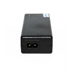 Beek PoE Injector, 10/100TX, IEEE 802.3af, güç girişi AC100V~AC240V, güç çıkışı 48V, güç tüketimi maks. 15.4W