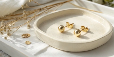 Altın Top Küpe: Hediye Seçenekleri ve Fikirleri