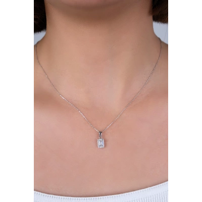 14 Ayar Beyaz Altın Baget Taşlı Kolye 54