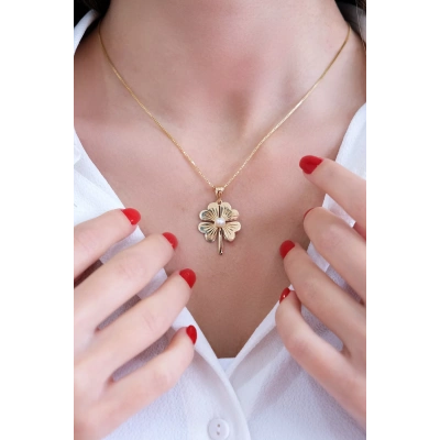 14 Ayar Altın İncili Yonca Kolye Ucu 70