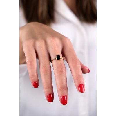 14 Ayar Altın Siyah Taşlı Yüzük 319