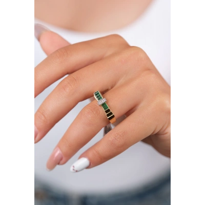 14 Ayar Altın Yeşil Taşlı Yüzük 927