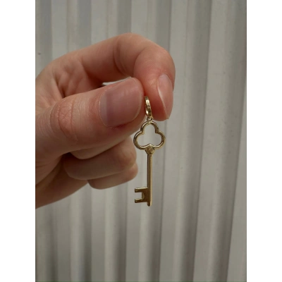 14 Ayar Altın Sade Anahtar Kolye Ucu 184
