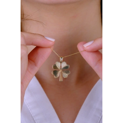 14 Ayar Altın Yoncalı Kolye Ucu 373