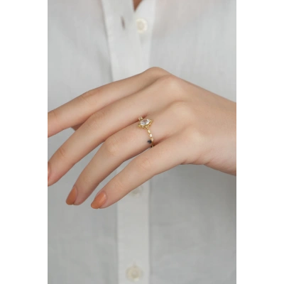 14 Ayar Altın Beyaz Taşlı Prenses Yüzük 904