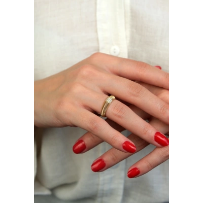 14 Ayar Altın Taşlı Sarmal Yüzük 414