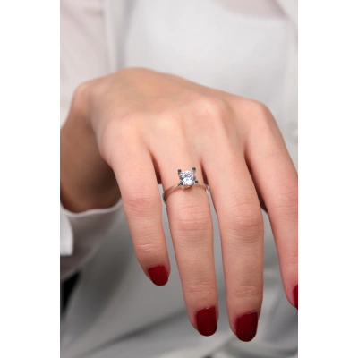 14 Ayar Beyaz Altın Tektaş Yüzük 153