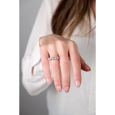 14 Ayar Altın Beştaş Yüzük 46