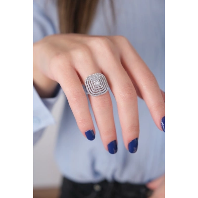 Güzide 14 Ayar Beyaz Altın Baget Yüzük