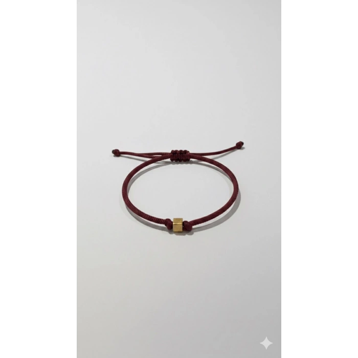 14 Ayar Altın Bordo İpli Küp Bileklik