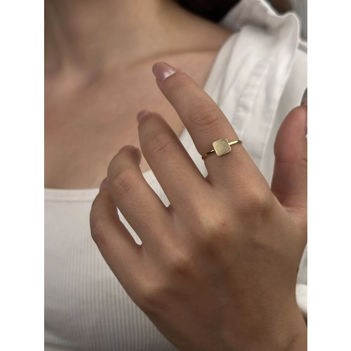 14 Ayar Altın Kare Şekilli Yüzük 974