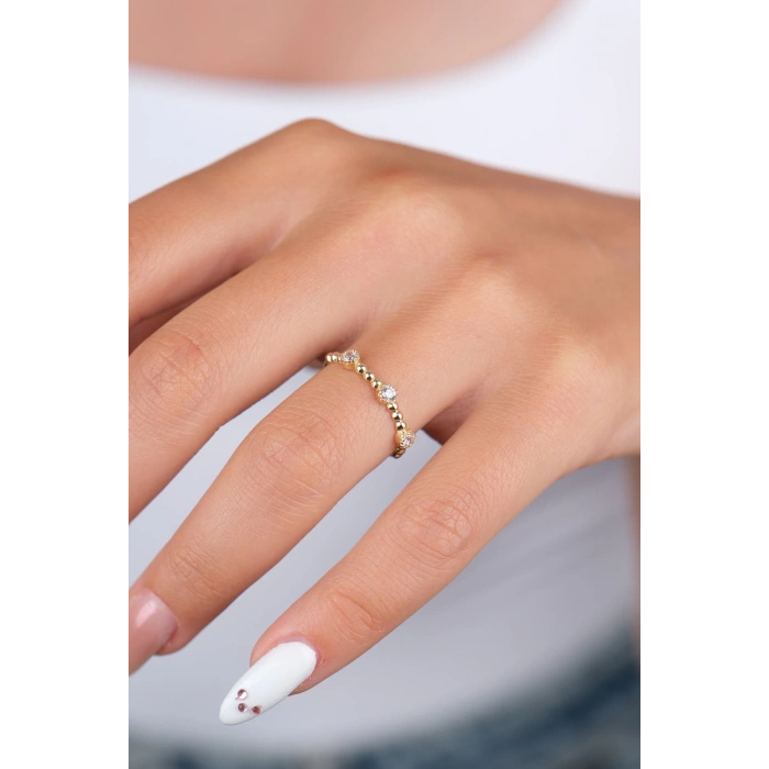 14 Ayar Altın Küçük Taşlı Yüzük 943