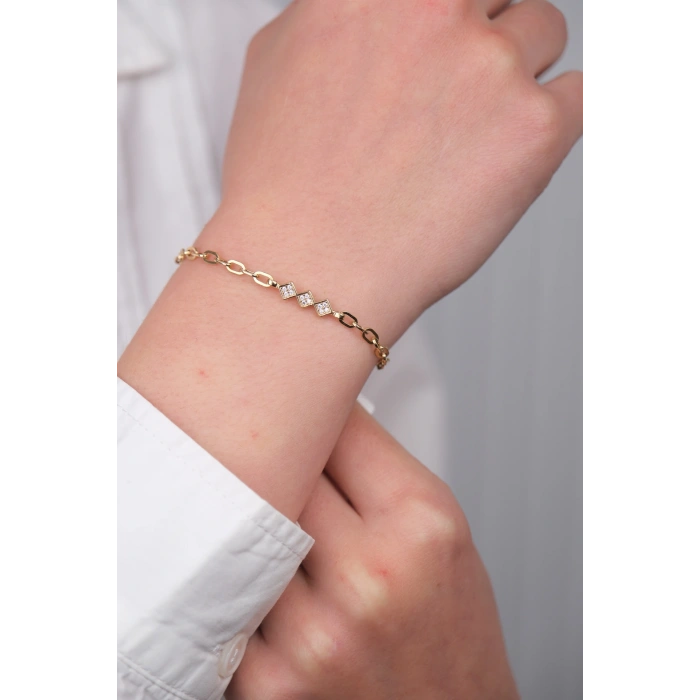 14 Ayar Altın Minimal Taşlı Üçgen Şekilli Bileklik 1071