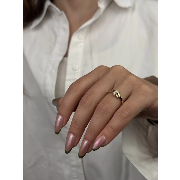 14 Ayar Altın Ortası Taşlı Yüzük 960