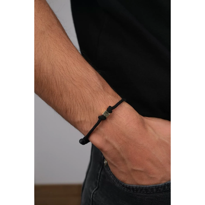 14 Ayar Altın Siyah İpli Küp Bileklik 