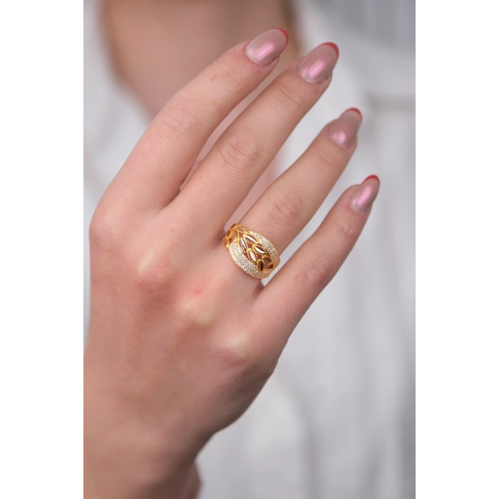 14 Ayar Altın Taşlı Desenli Yüzük 724