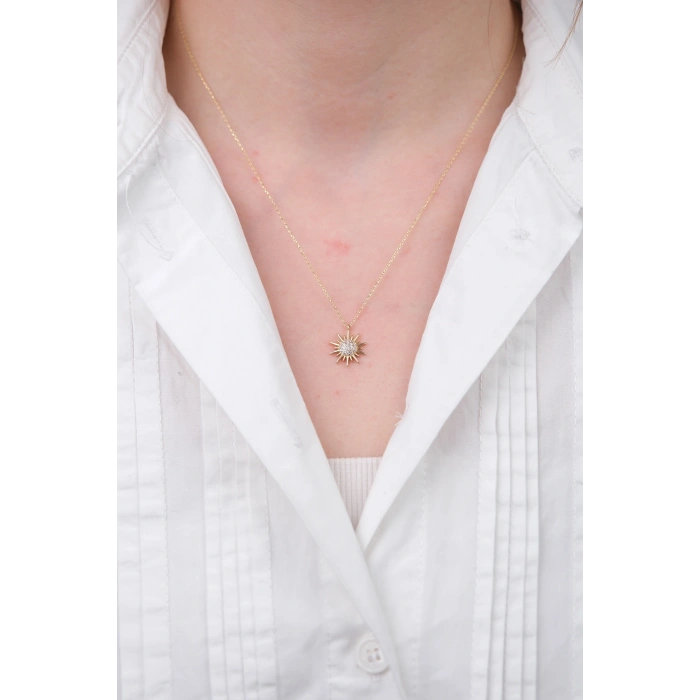 14 Ayar Altın Taşlı Güneş Kolye 676