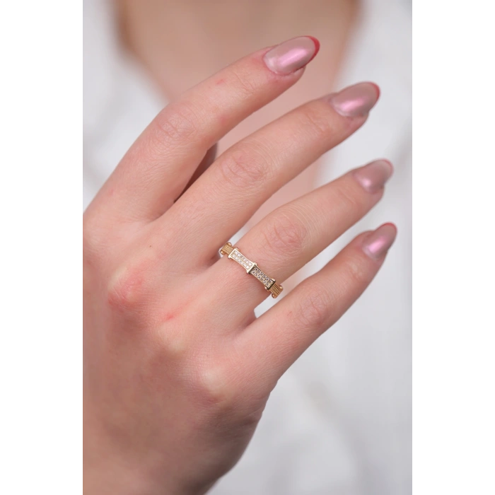 14 Ayar Altın Taşlı Köşeli Yüzük 980