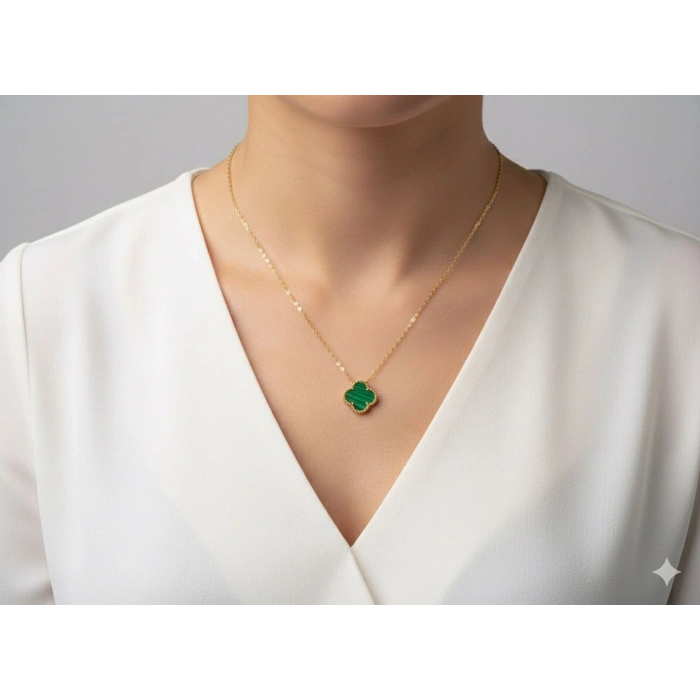 14 Ayar Altın Yeşil Yonca Kolye 690