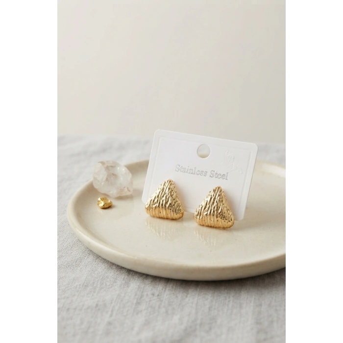 316L Çelik Gold Renk Vintage Kabartmalı Üçgen Model Küpe