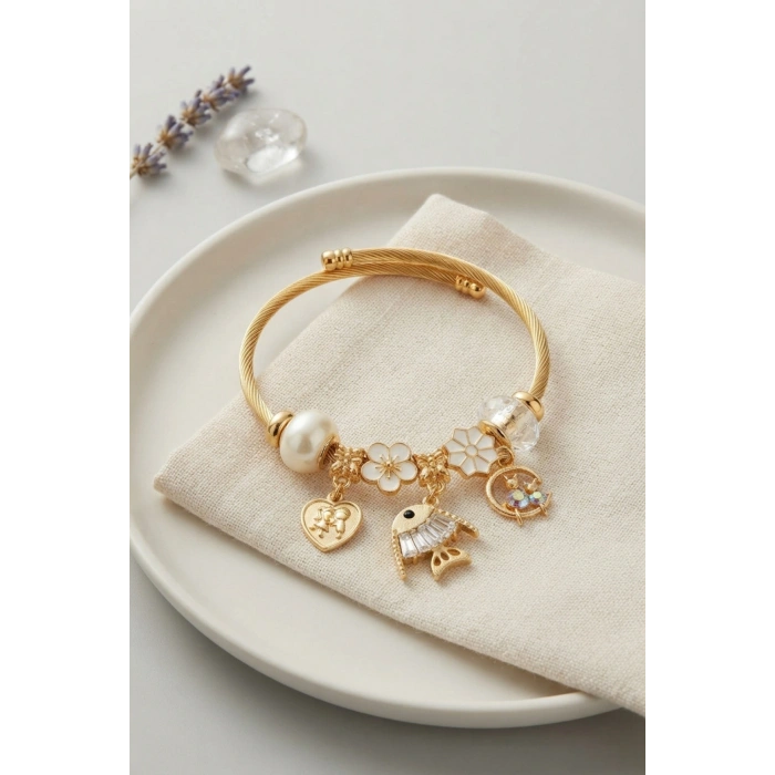 Balık Charmlı Beyaz Renk Gold Bileklik